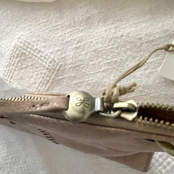 🎉 NEW LISTING NWT HOBO Vida Wristlet in Guilded Beige 100% Genuine Leather - Picture 7 of 14